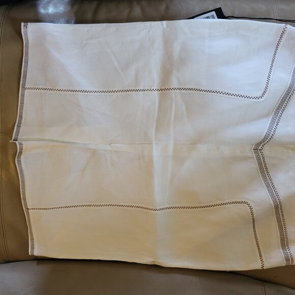 Skirt - Picture 2 of 5